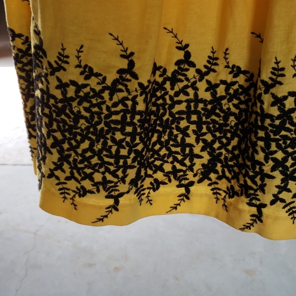 Yellow sundress - Picture 2 of 5